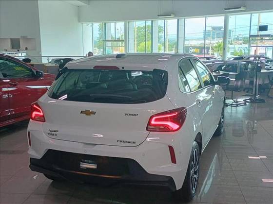 CHEVROLET ONIX 1.0 TURBO FLEX PREMIER AUTOMÁTICO